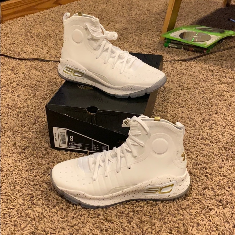 Under Armour Curry 4 White Good Size 8 RARE